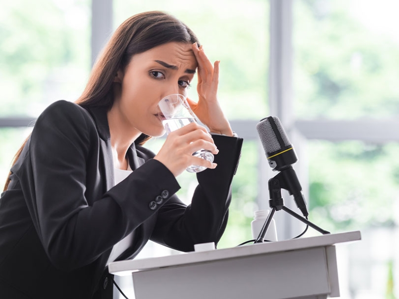 CÁCH ĐỂ VƯỢT QUA NỖI SỢ THUYẾT TRÌNH, DIỄN THUYẾT TRƯỚC ĐÁM ĐÔNG CÁCH ĐỂ VƯỢT QUA NỖI SỢ THUYẾT TRÌNH, DIỄN THUYẾT TRƯỚC ĐÁM ĐÔNG